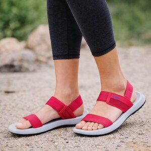 Columbia Caprizee Red Sport Sandals Womens Size 11 Adjustable Strap Comfort EUC